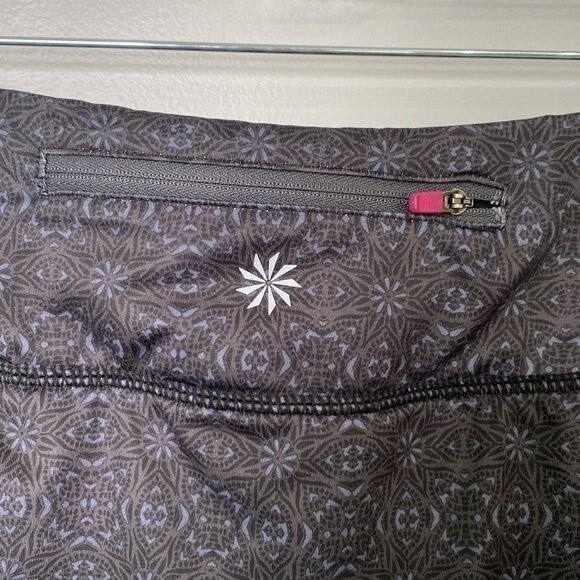 Athleta Swagger Tennis Skirt Skort Black with Blue Floral Print Tiered Ruffle - Picture 6 of 15